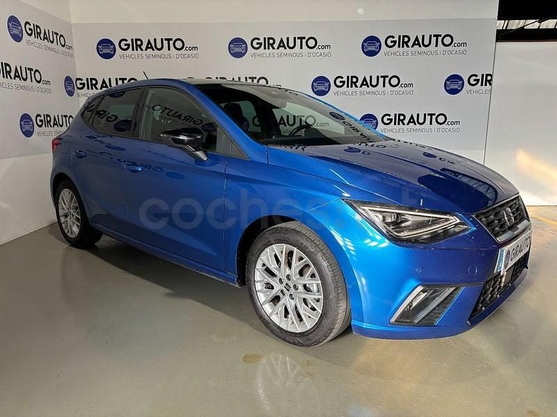 Usado Seat Ibiza FR 110 CV (80 kW) 2022 Azul Utilitario