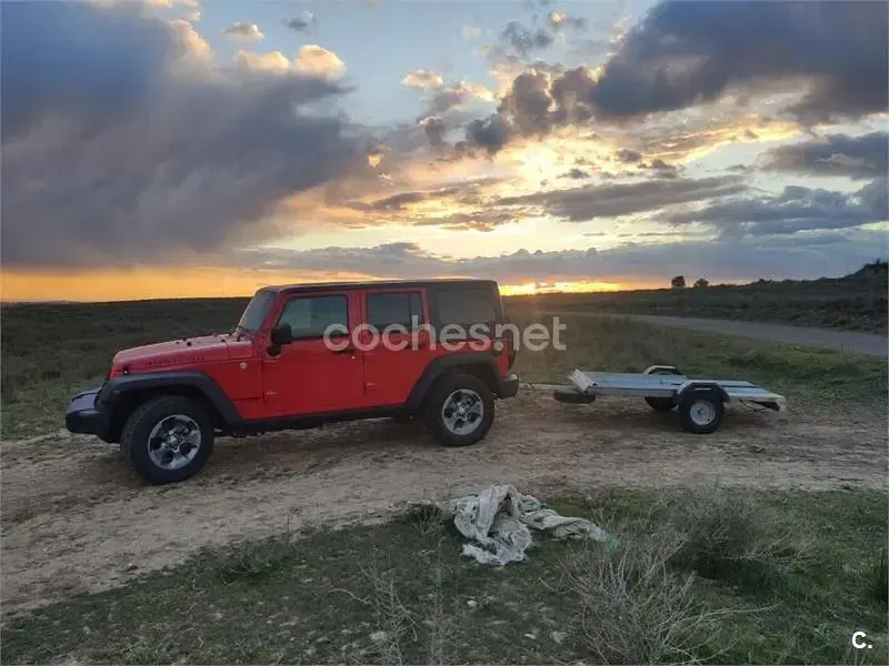 Usado Jeep Wrangler Unlimited Rubicon 200 CV (147 kW) 2018 Rojo SUV