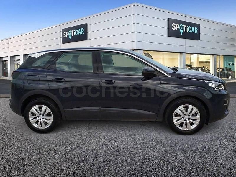 Usado Peugeot 3008 Active 130 CV (95 kW) 2019 Gris / plata SUV
