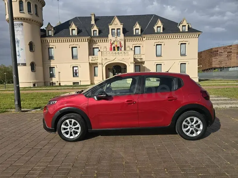 Usado Citroën C3 Feel 82 CV (60 kW) 2019 Rojo Utilitario