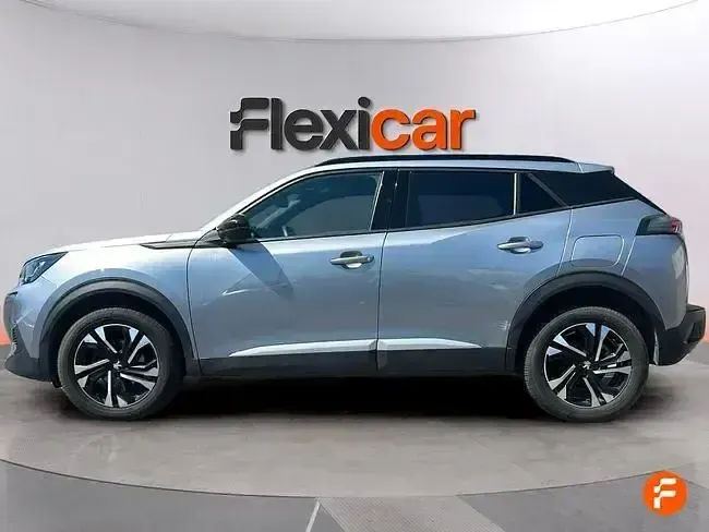 Usado Peugeot 2008 Allure 130 CV (95 kW) 2023 Gris SUV