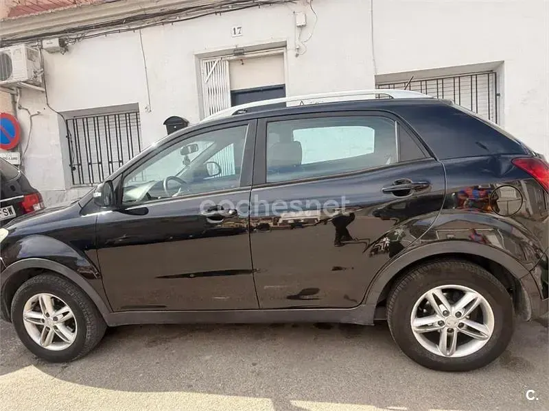 Usado SsangYong Korando 175 CV (128 kW) 2011 Negro SUV
