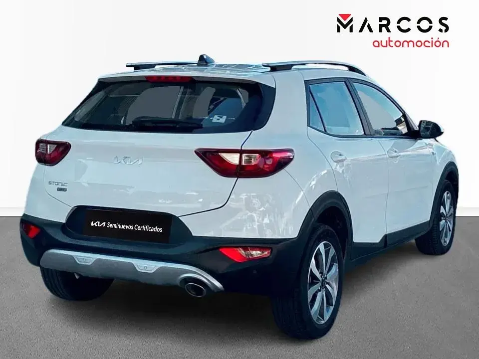 Usado Kia Stonic 100 CV (73 kW) 2024 SUV