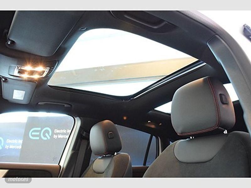 Usado Mercedes EQA250 AMG line 139 kW (190 CV) 2021 Blanco SUV