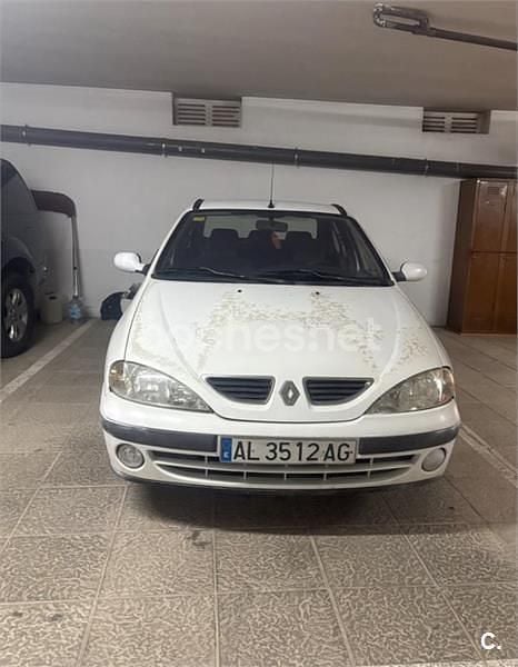 Usado Renault Mégane 95 CV (69 kW) 1999 Blanco Berlina