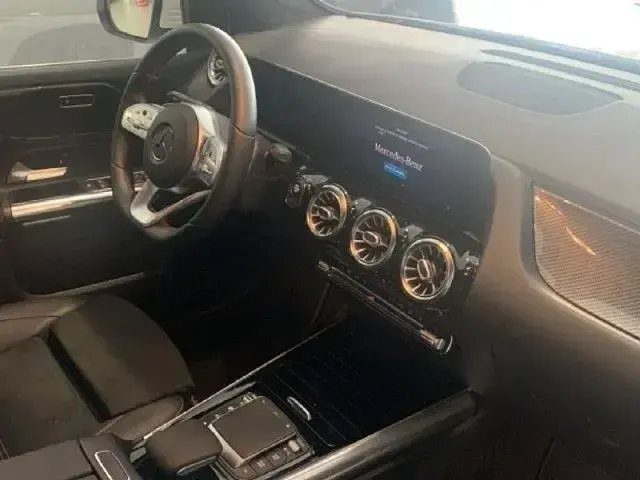 Usado Mercedes B250e 218 CV (160 kW) 2021 Azul denim Utilitario