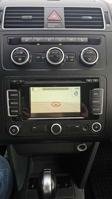 Usado VW Touran 150 CV (110 kW) 2015 Blanco Monovolumen