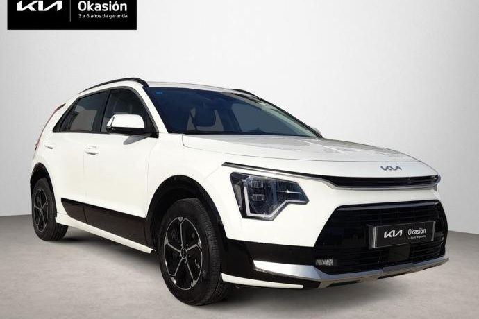 Blanco Nuevo 2025 Kia Niro SUV | 28.490 € (Precio justo) - Imagen 1/4
