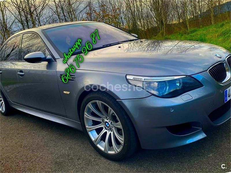 Usado BMW M5 400 CV (294 kW) 2005 Gris / plata Berlina