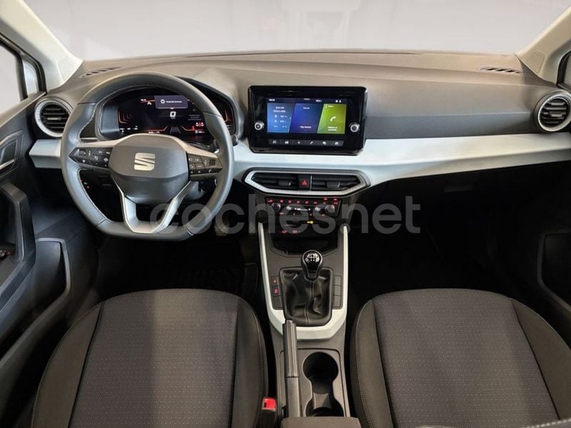 Usado Seat Arona Style 115 CV (84 kW) 2025 Blanco SUV
