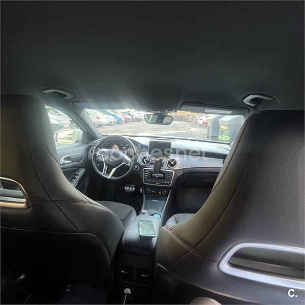 Käytetty Mercedes GLA220 AMG line 170 HP (125 kW) 2014 Valkoinen Katumaasturi