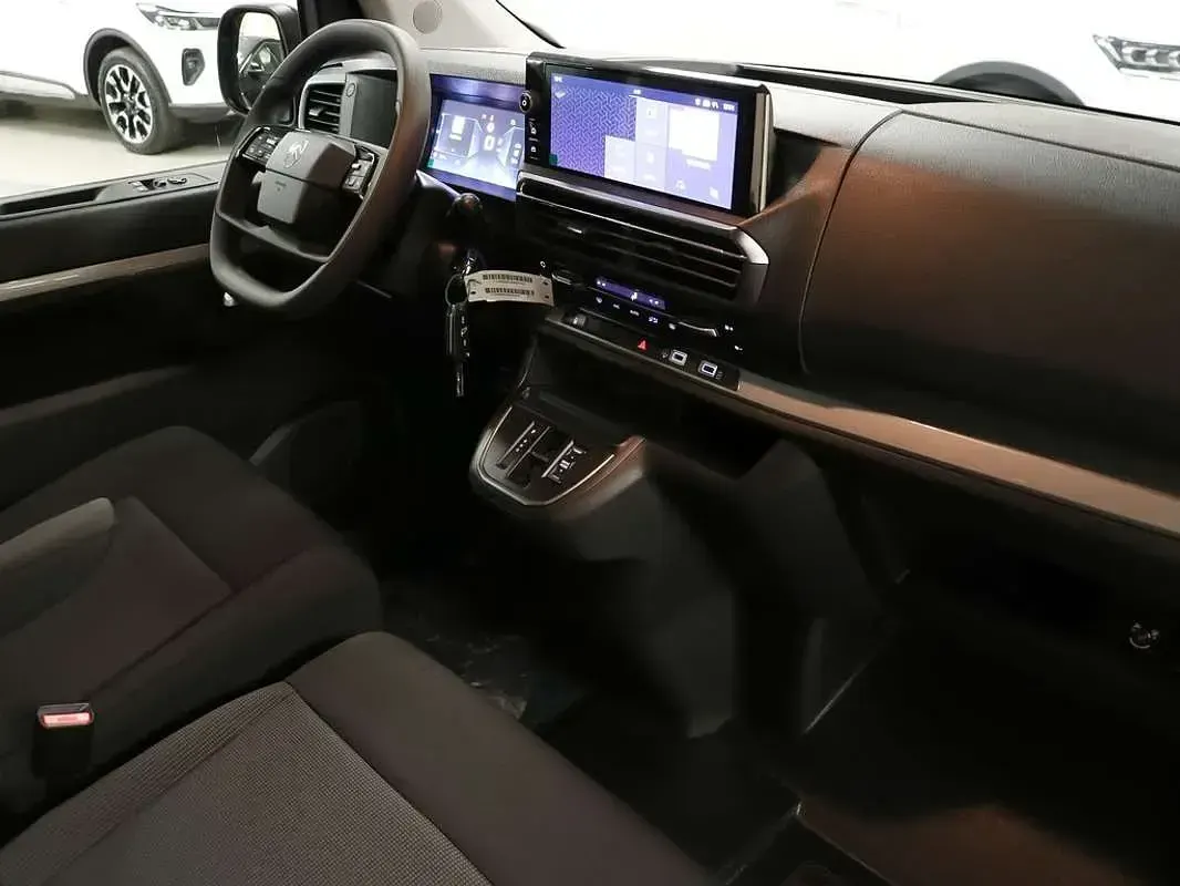 Usado Citroën Spacetourer 181 CV (133 kW) 2025 Negro Monovolumen