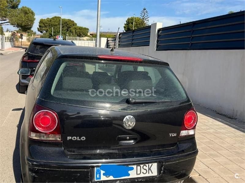 Negro Usado 2005 VW Polo Advance Berlina | 4500 € (Precio justo) - Imagen 1/4