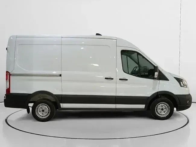 Usado Ford Transit Trend 131 CV (96 kW) 2024 Blanco Van