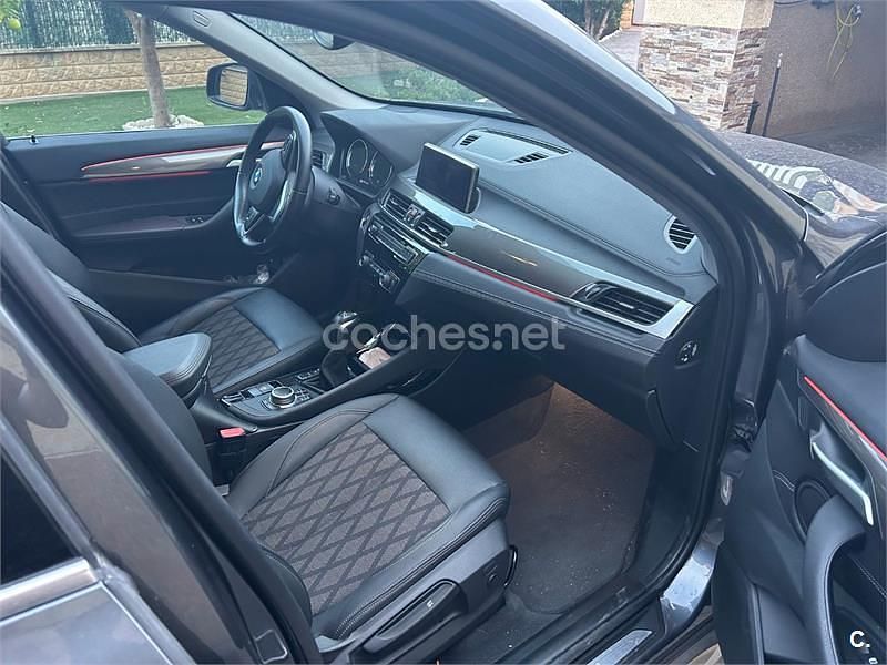 Usado BMW X1 Comfort Edition 220 CV (161 kW) 2020 Gris / plata SUV
