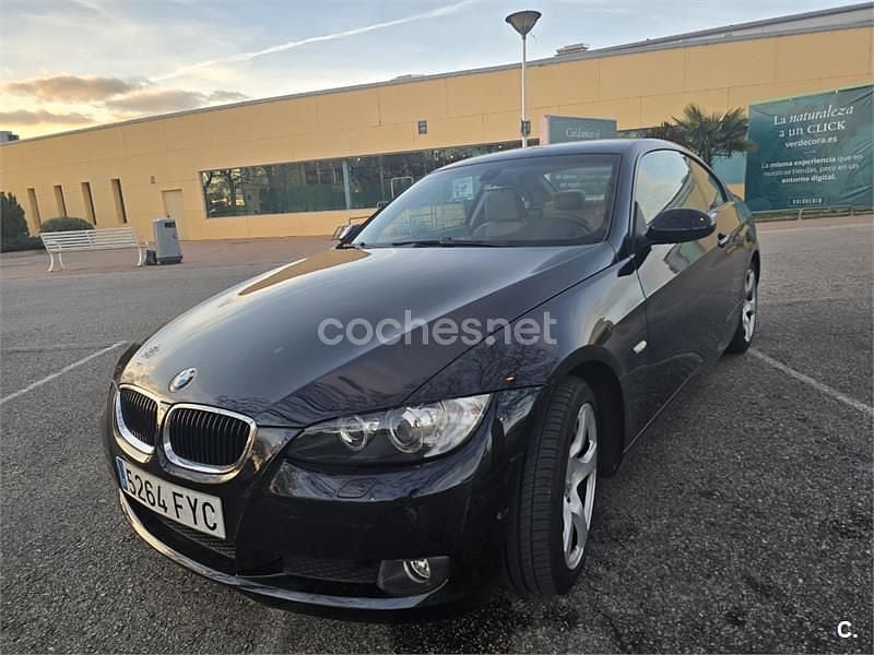 Gris / plata Usado 2007 BMW 320 Coupe | 9900 € (Precio justo) - Imagen 1/4