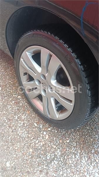 Usado Peugeot 5008 Sport 156 CV (114 kW) 2010 Negro Monovolumen