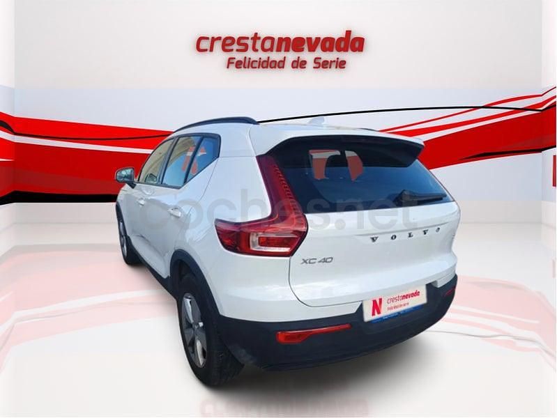 Usado Volvo XC40 Momentum 129 CV (94 kW) 2021 Blanco SUV