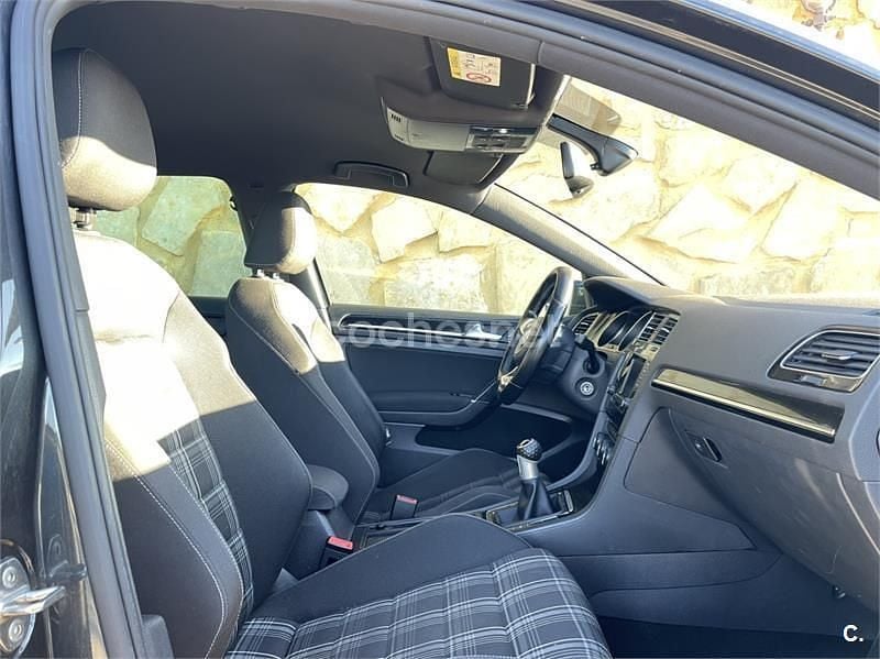 Usado VW Golf VII GTD 184 CV (135 kW) 2015 Gris / plata Berlina