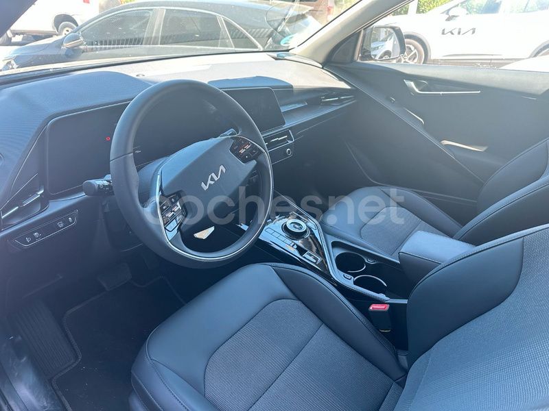 Nuevo Kia Niro 129 CV (94 kW) 2025 Gris / plata SUV