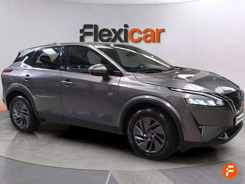 Begagnad Nissan Qashqai Acenta 140 HK (102 kW) 2024 Grå SUV