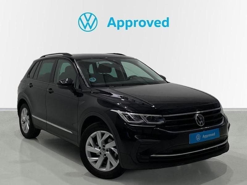 Negro Usado 2021 VW Tiguan Life SUV | 26.900 € (Buen precio) - Imagen 1/4