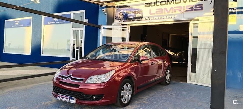 Usado Citroën C4 110 CV (80 kW) 2008 Granate Berlina
