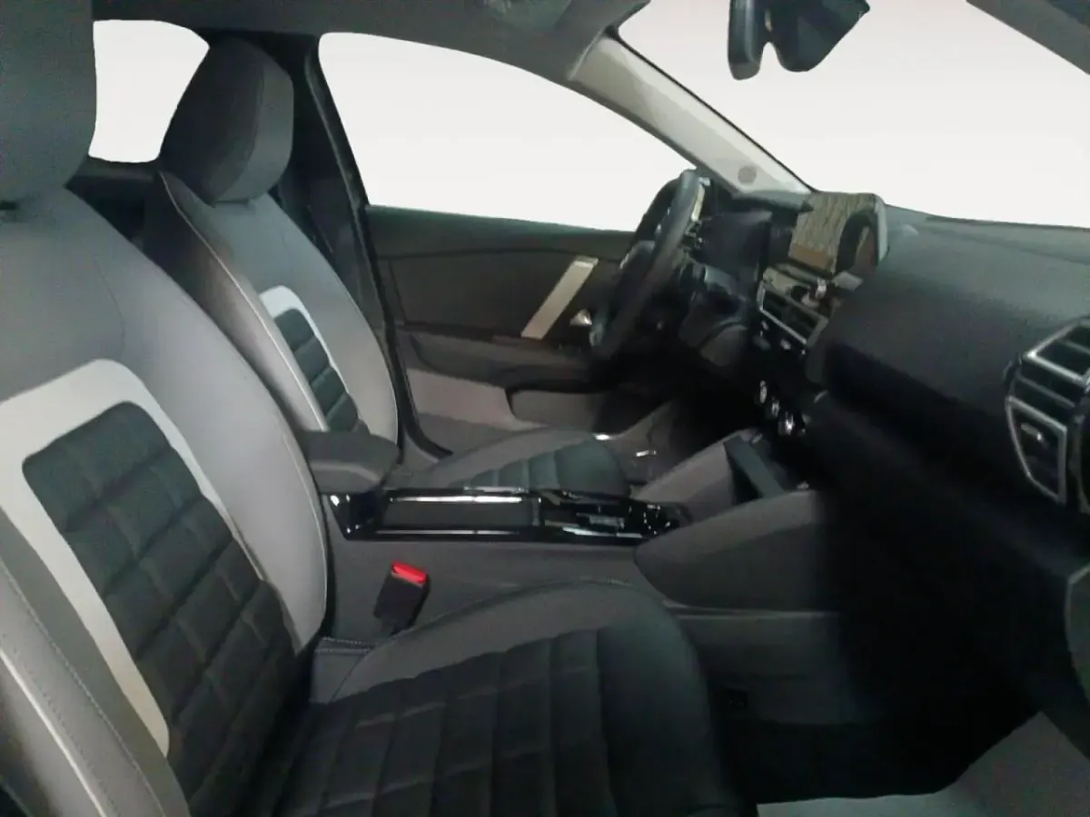 Nuevo Citroën C4 145 CV (106 kW) 2025 Verde SUV