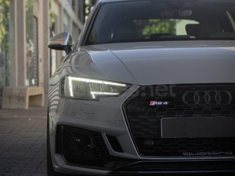 Usado Audi RS4 450 CV (330 kW) 2018 Gris / plata Familiar
