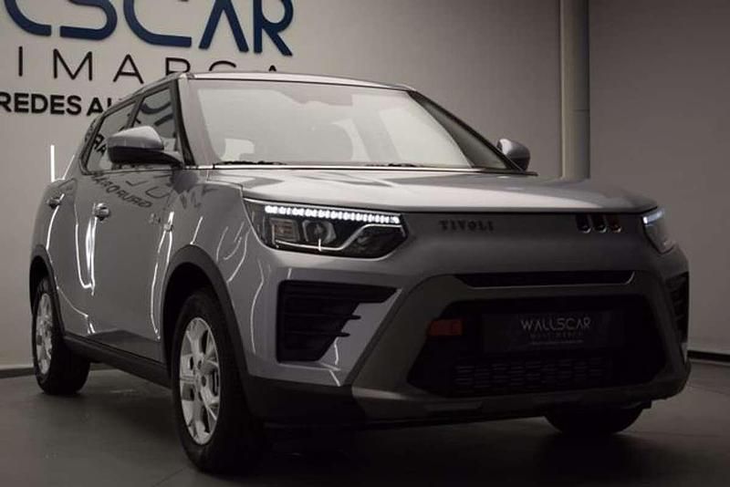 Nuevo Ssangyong (KGM) Tivoli 135 CV (99 kW) 2025 Gris SUV