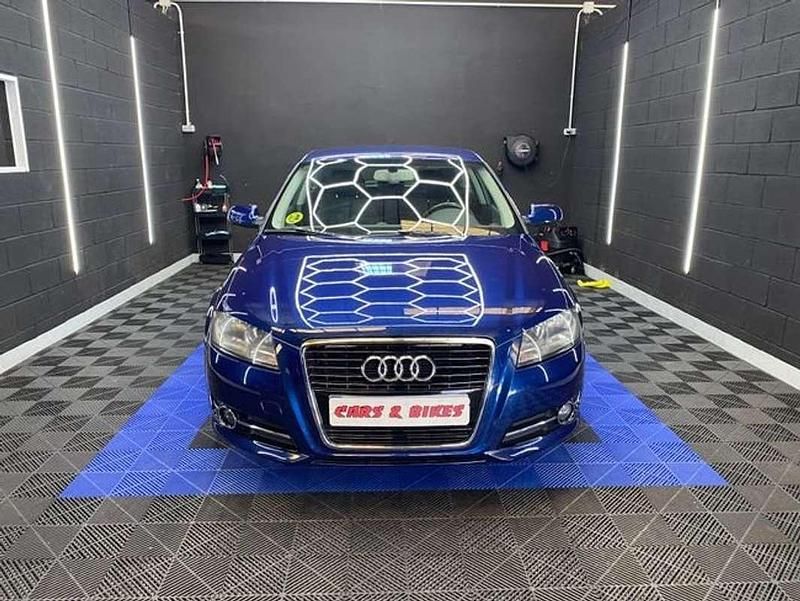 Usado Audi A3 Ambiente 105 CV (77 kW) 2012 Azul Berlina