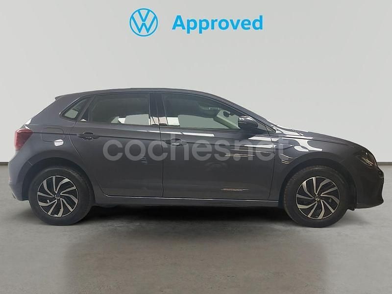 Usado VW Polo Life 95 CV (69 kW) 2024 Gris / plata Berlina