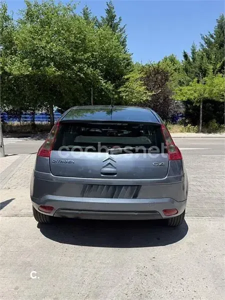 Usado Citroën C4 138 CV (101 kW) 2006 Gris / plata Berlina