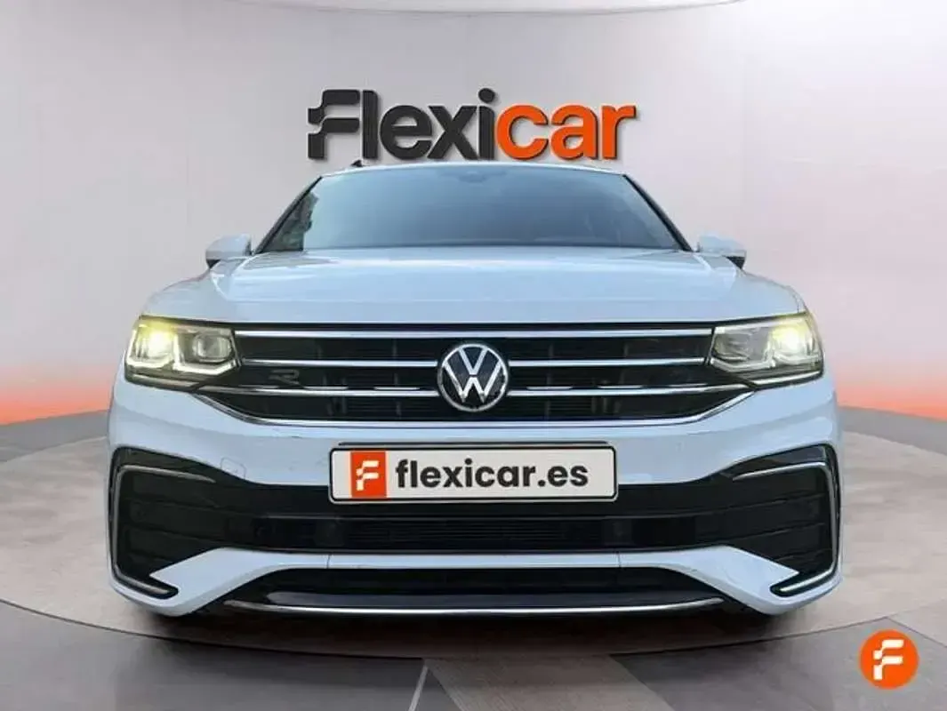 Usado VW Tiguan R-line 150 CV (110 kW) 2021 Blanco SUV