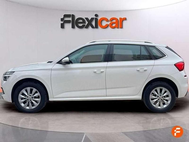 Usado Skoda Kamiq Ambition 110 CV (80 kW) 2021 Blanco SUV