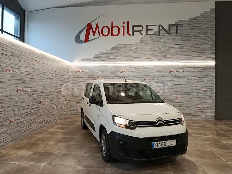 Usado Citroën Berlingo Live 102 CV (75 kW) 2022 Blanco Monovolumen
