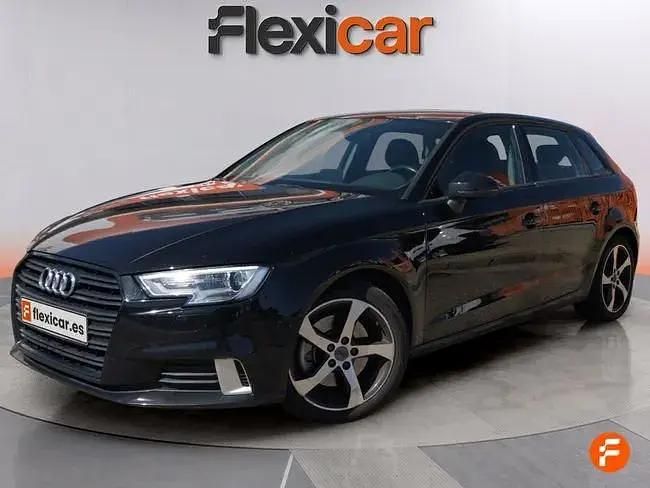 Usado Audi A3 Design 190 HP (139 kW) 2018 Preto Sedan