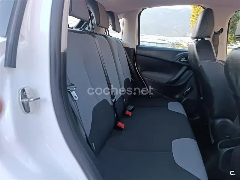 Usado Citroën C3 Tonic 60 HP (44 kW) 2012 Branco Sedan