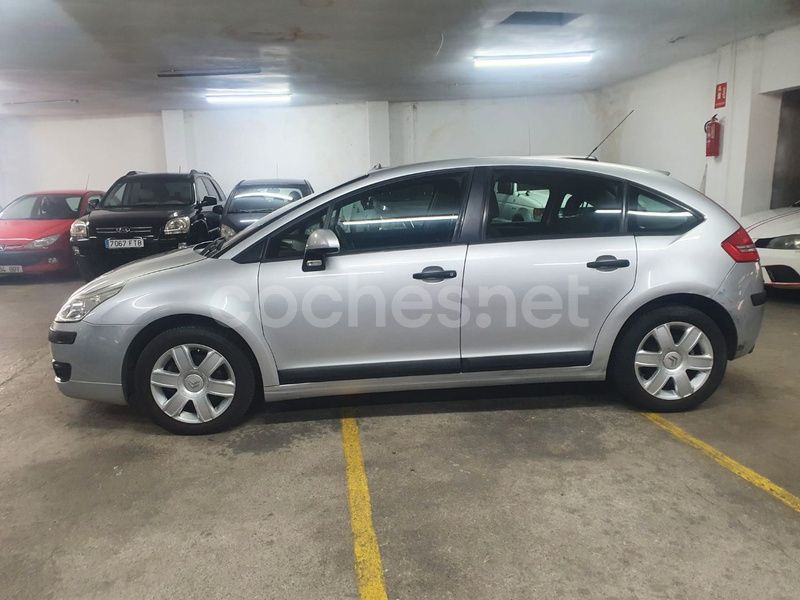 Gris / plata Usado 2006 Citroën C4 Berlina | 3799 € (Precio justo) - Imagen 1/4
