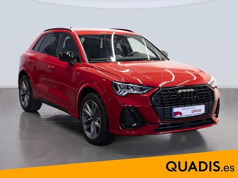 Usado Audi Q3 Ambiente 150 CV (110 kW) 2024 Rojo SUV