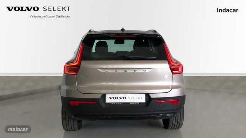 Usado Volvo XC40 Plus 185 kW (252 CV) 2023 Gris SUV