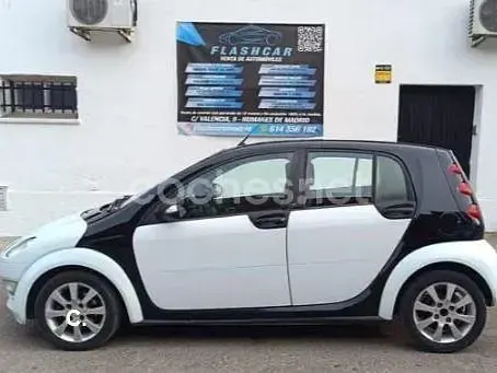 Usado Smart ForFour Passion 95 CV (69 kW) 2005 Blanco Utilitario