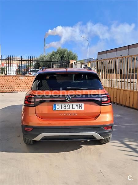 Usado VW T-Cross Advance 110 CV (80 kW) 2022 Naranja SUV