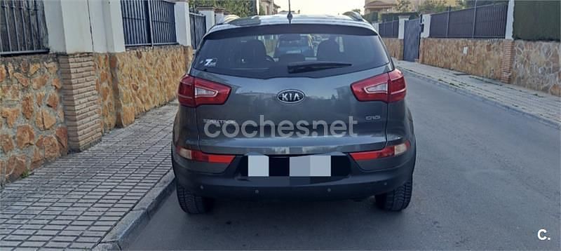 Usado Kia Sportage 115 CV (84 kW) 2011 Gris / plata SUV