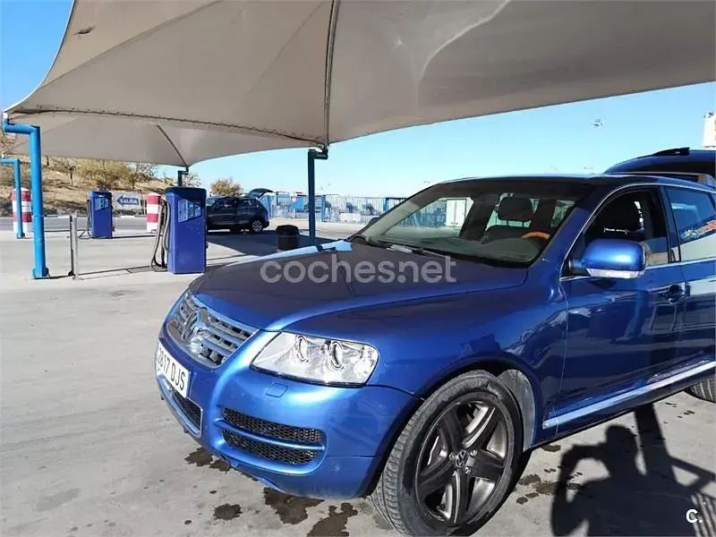 Usado VW Touareg 313 CV (230 kW) 2005 Azul SUV
