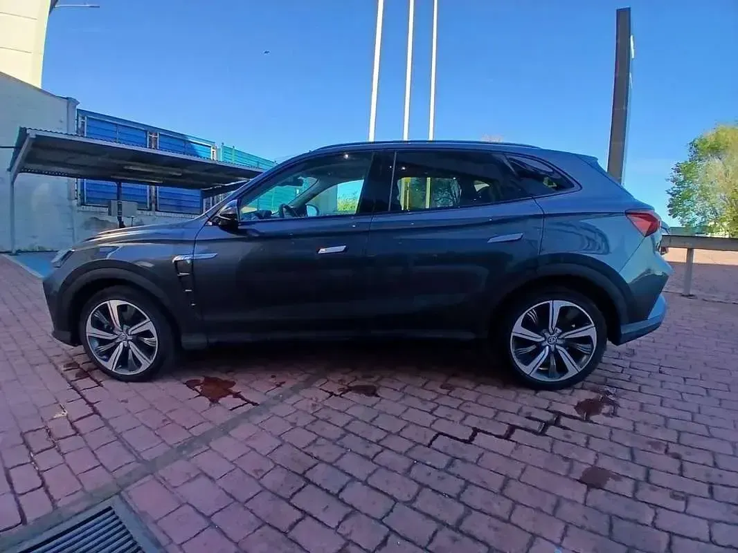 Usado MG Marvel R Comfort 131 kW (179 CV) 2025 Gris SUV