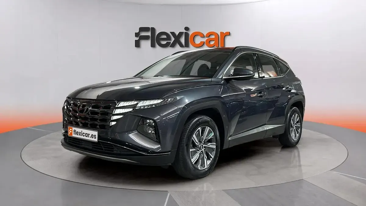 Usado Hyundai Tucson 136 CV (100 kW) 2022 Gris SUV