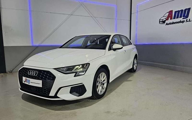 Usado Audi A3 Sportback e-tron Advanced Plus 109 CV (80 kW) 2021 Blanco Utilitario