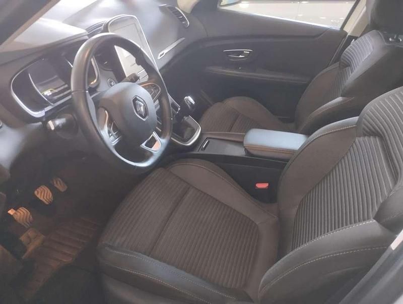 Usado Renault Grand Scénic IV LIMITED 110 CV (80 kW) 2018 Gris Monovolumen