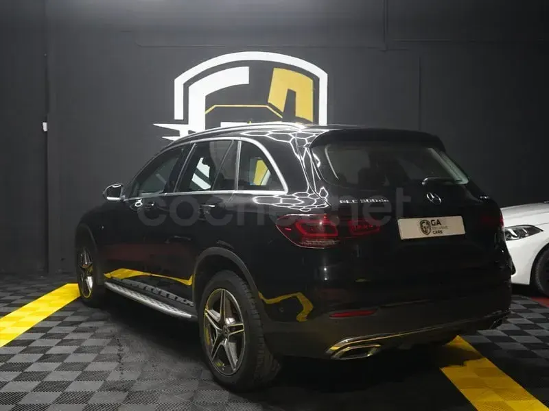 Usado Mercedes GLC300e 306 CV (225 kW) 2020 Negro SUV